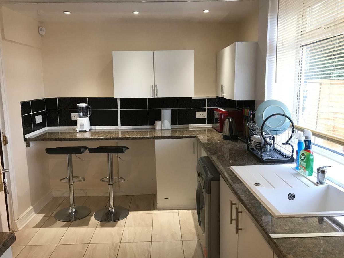 Rosewood Lodgings Special Offer For Student On Long Stay Manchester Exterior foto